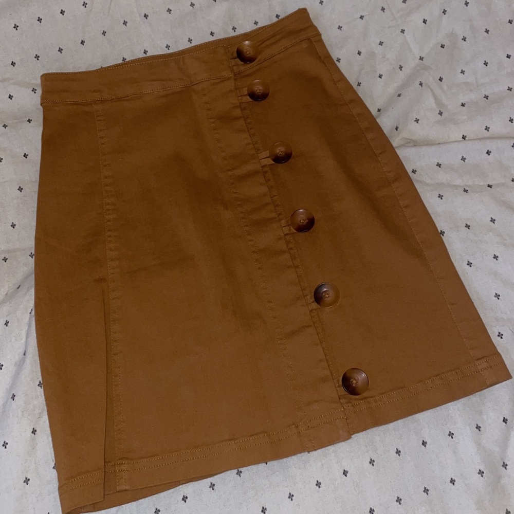 $10 Francesca’s high waisted button down skirt. Size: s